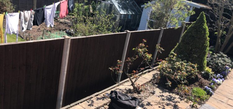 Erecting a new garden fence in stourbridge