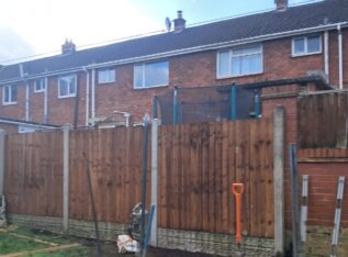 Garden Fencing Solutions in Redditch