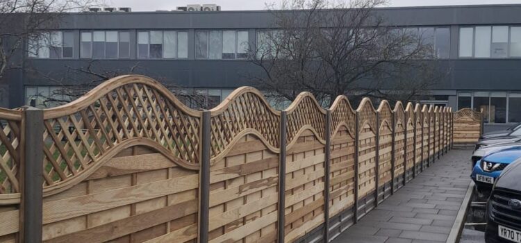 Garden Fencing Installers in Hartlebury