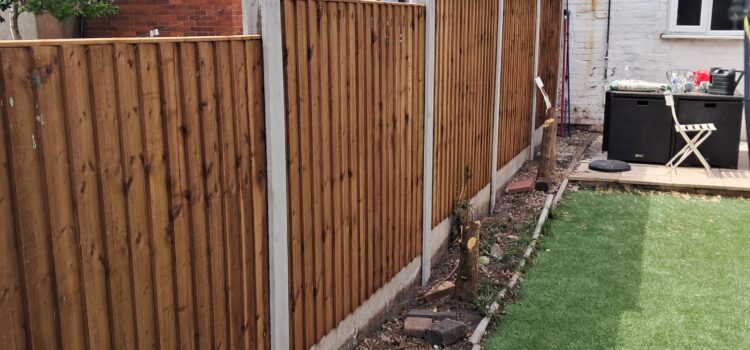 garden fencing installation in brierley hill