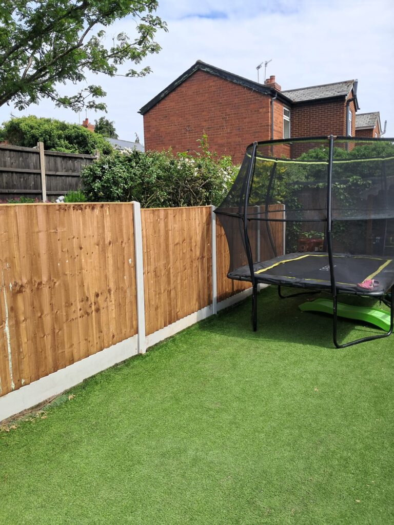 Garden Fencing Instalers Cradley Heath