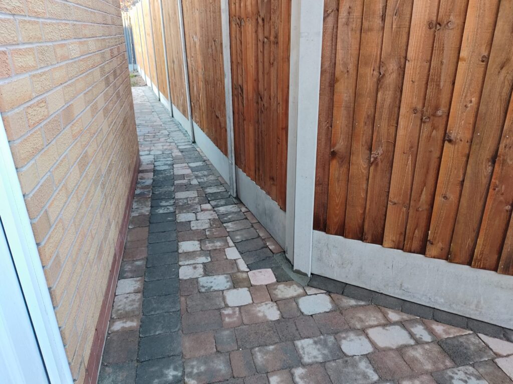 The Benefits of Pressure-Treated Fencing in Dudley