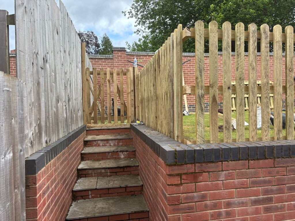 picket fencing in harbourne